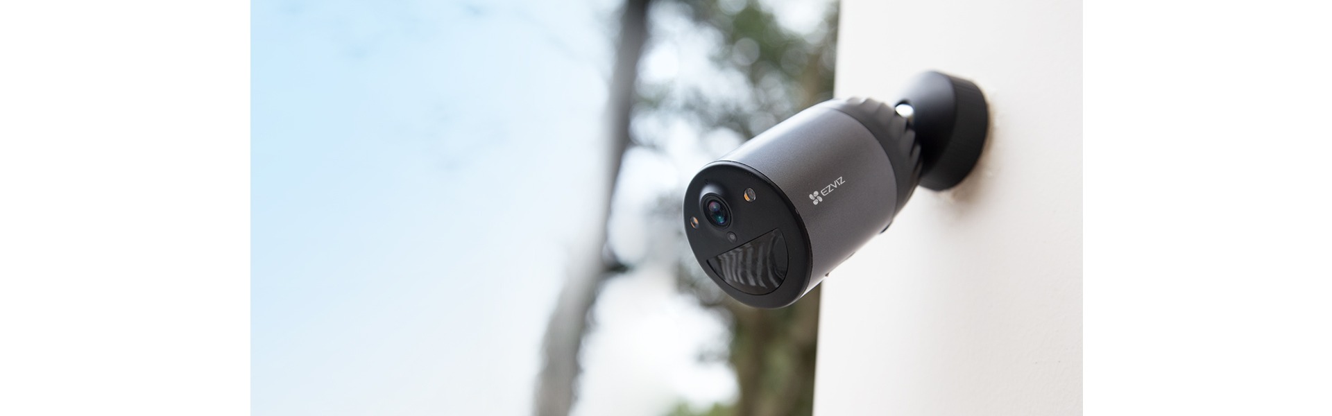 Camera Ngoài Trời EZVIZ BC1C 2MP Full Collor Dùng PIN Năng Lượng Mặt Trời